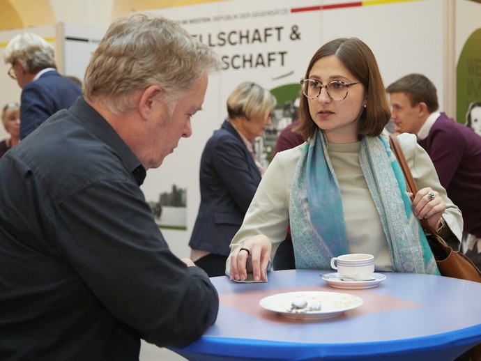 None (vergrößerte Bildansicht wird geöffnet)