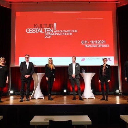 Gruppenbild der Mitwirkenden