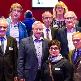 Ein Gruppenbild mit den Mitwirkenden des Fachtages für Kommunalpolitik 2017